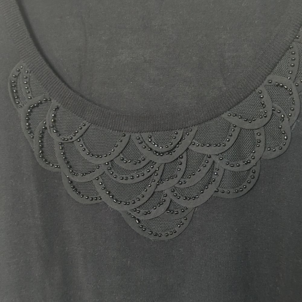 Black cotton silk knit lightweight sweater tshirt with beaded neckline L - Picture 4 of 9